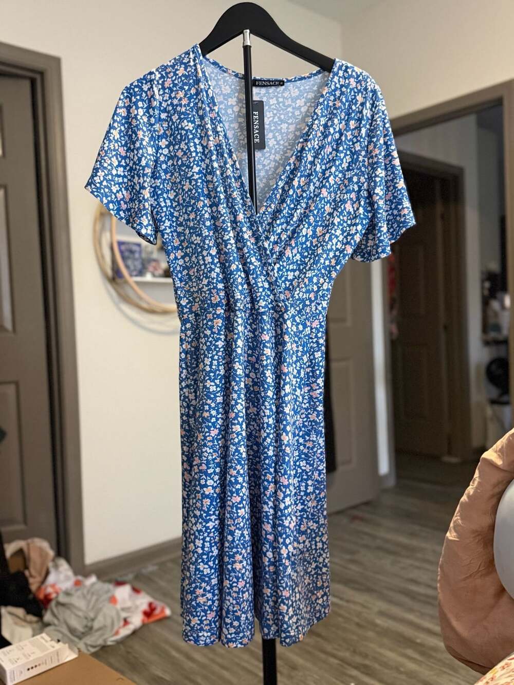 FENSACE Floral Midi Dress Size M V-Neck Short Sleeve Blue Wrap Style